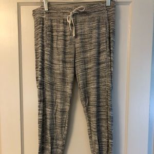 Light joggers (sweatpants)